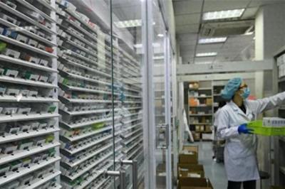 資料圖:自動分藥系統(tǒng)(圖文無關(guān))中新社記者 佟郁 攝